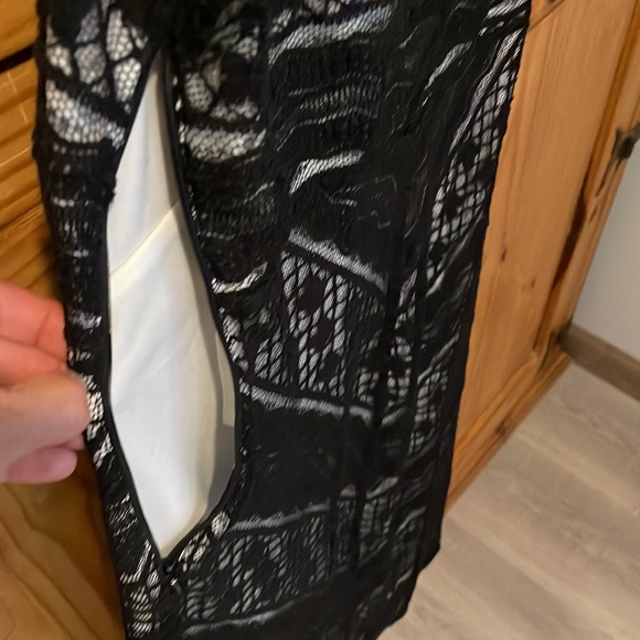 ALFANI PETITE Black Lace Sleeveless Dress Size 4P - Picture 7 of 7